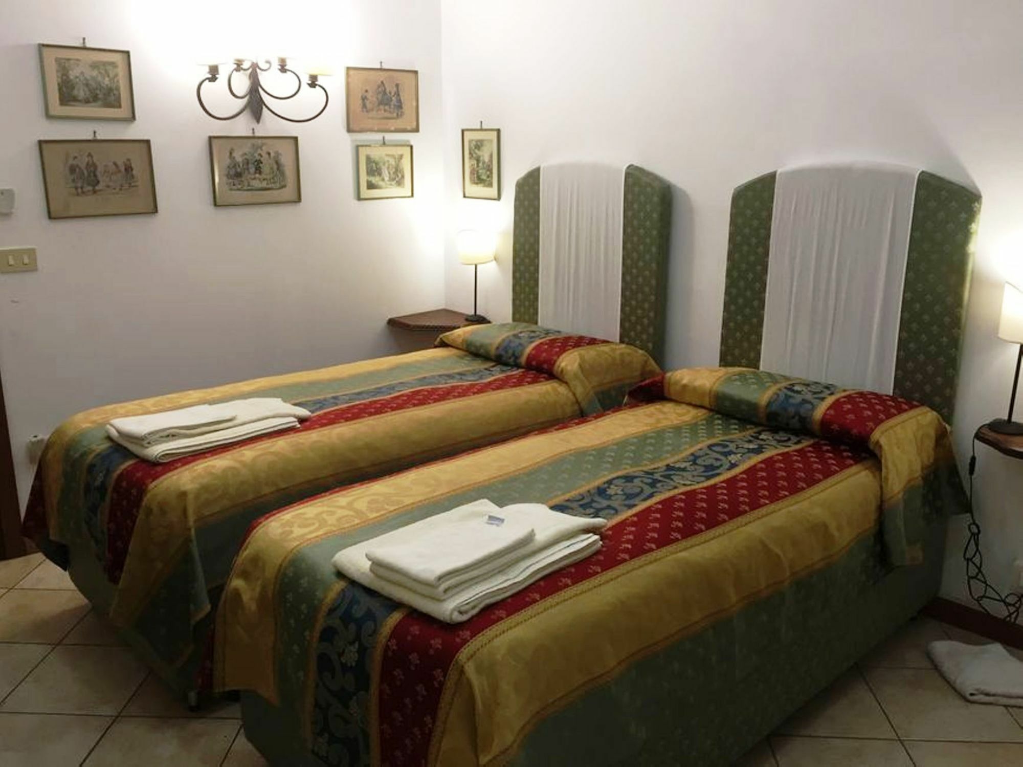Bed and Breakfast La Residenza Dei Nobili Катандзаро Экстерьер фото